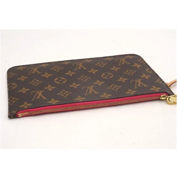 SOLD. Louis Vuitton Monogram neverfull pouch - Picture 10 of 10